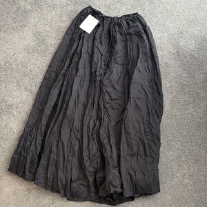 DISSH Black Crinkled Maxi Skirt